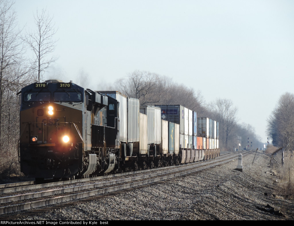 CSX 3170 on I009